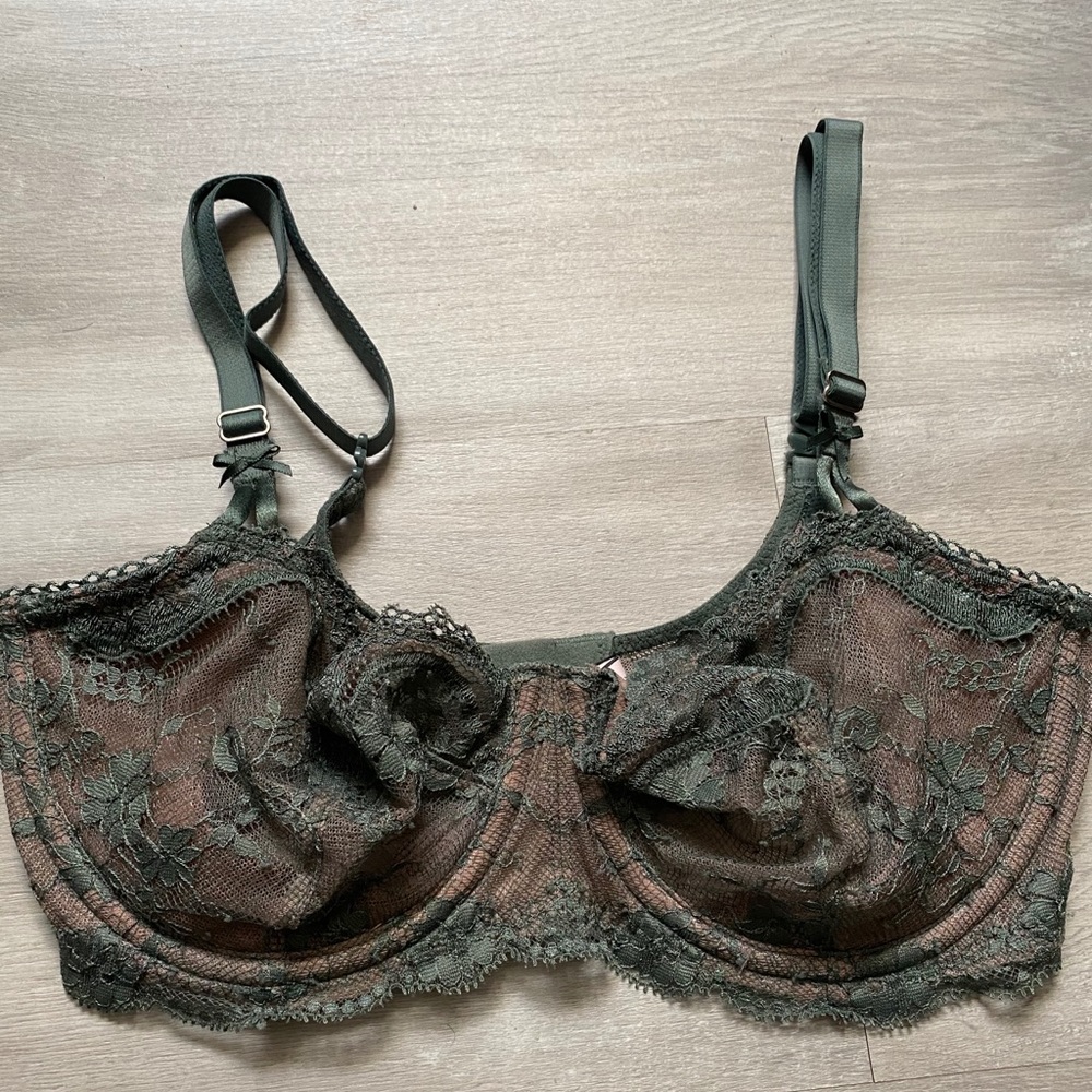 Victoria’s Secret Demi bra lace